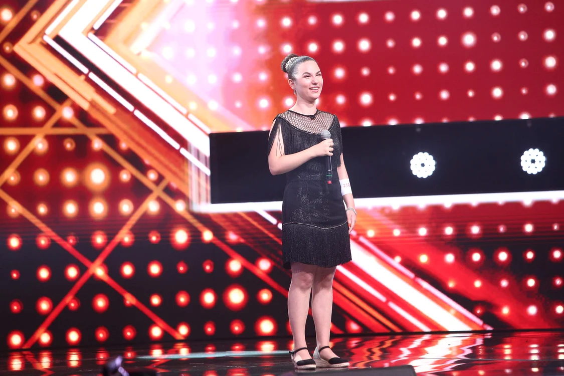 Andrada Precup a interpretat Lie, ciocârlie și a obținut un loc în etapa duelurilor 