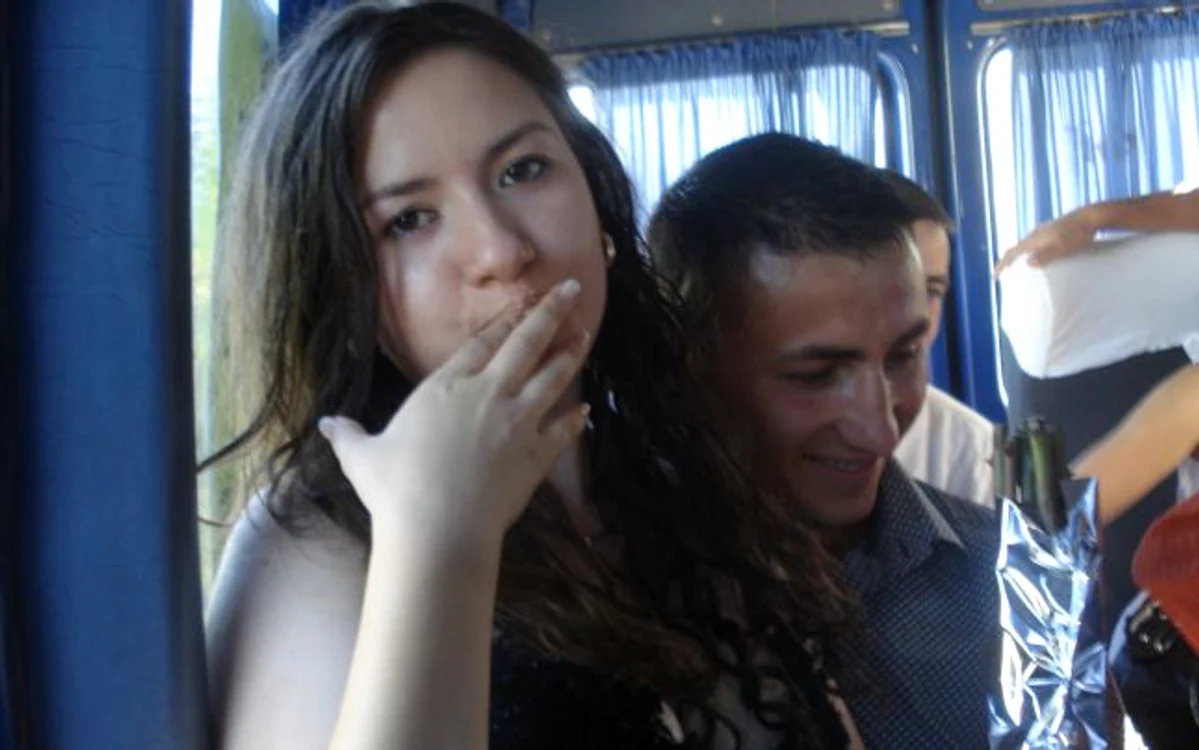 Ana Maria Cuzic (19 ani) în autocar