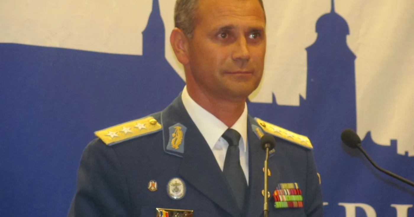 Generalul Ştefan Dănilă, schimbat de Iohannis, va deveni consilierul personal al lui Victor Ponta FOTO Arhivă