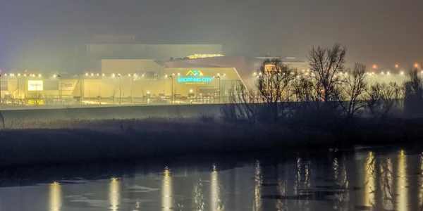 Shopping City Mall din Râmnicu Vâlcea Foto atvangarde ro