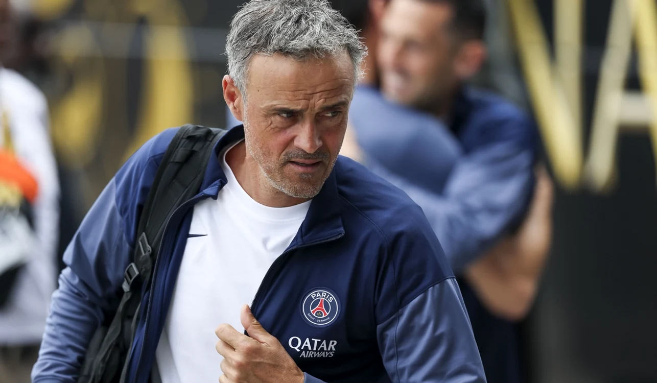Luis Enrique a avut un accident de bicicletă (FOTO: EPA)