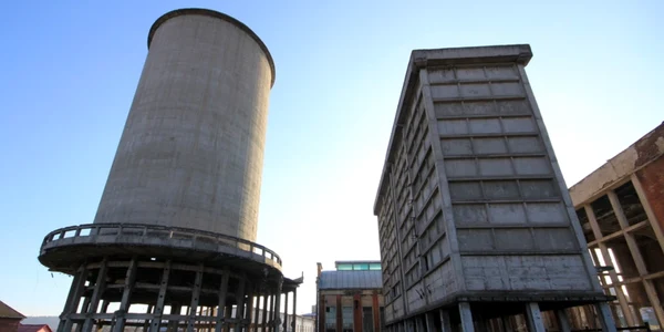 funiculare si ramasitele industriale de langa castelul corvinilor foto daniel guta adevarul