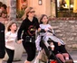 Exclusive    Isla Fisher Takes Her Kids To The Santa House At The Grove jpeg