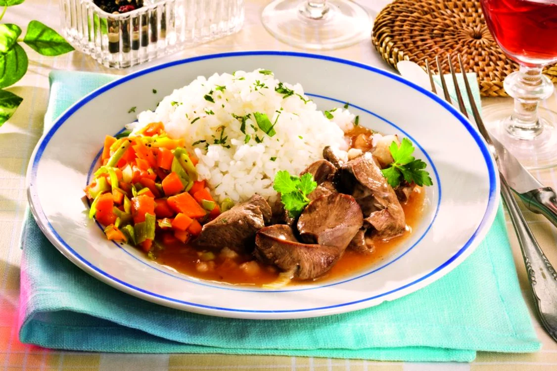 inimi de porc cu orez si legume jpeg