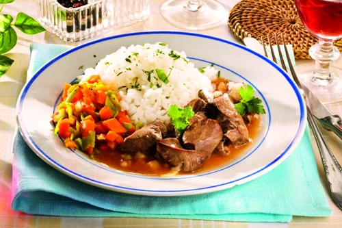 inimi de porc cu orez si legume jpeg