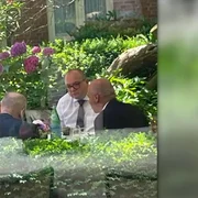 Întâlnire la Bruxelles înainte de Consiliul European: Nicușor Dan, Rareș Bogdan și Victor Negrescu, la aceeași masă FOTO captură video Digi24