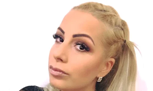 Cântăreaţa a fost pusă în mare încurcătură în emisiunea matinalilor de la Antena 1 jpeg