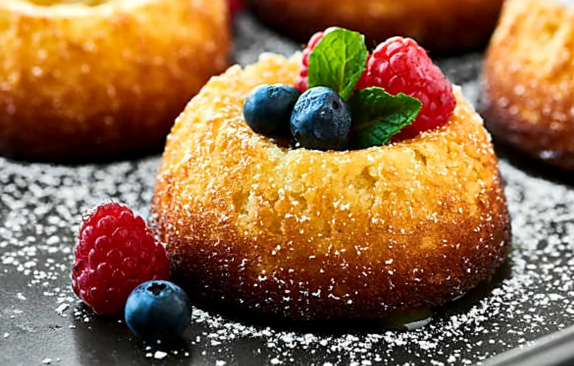 lava cake cu lamaie jpeg
