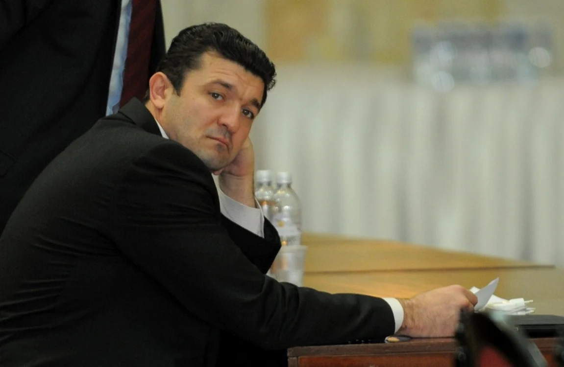 Deputatul PCRM Iurie Muntean a fost somat de opt ONG-uri media să-şi ceară scuze faţă de jurnalista pe care-a ameninţat-o Sursa: tribuna.md