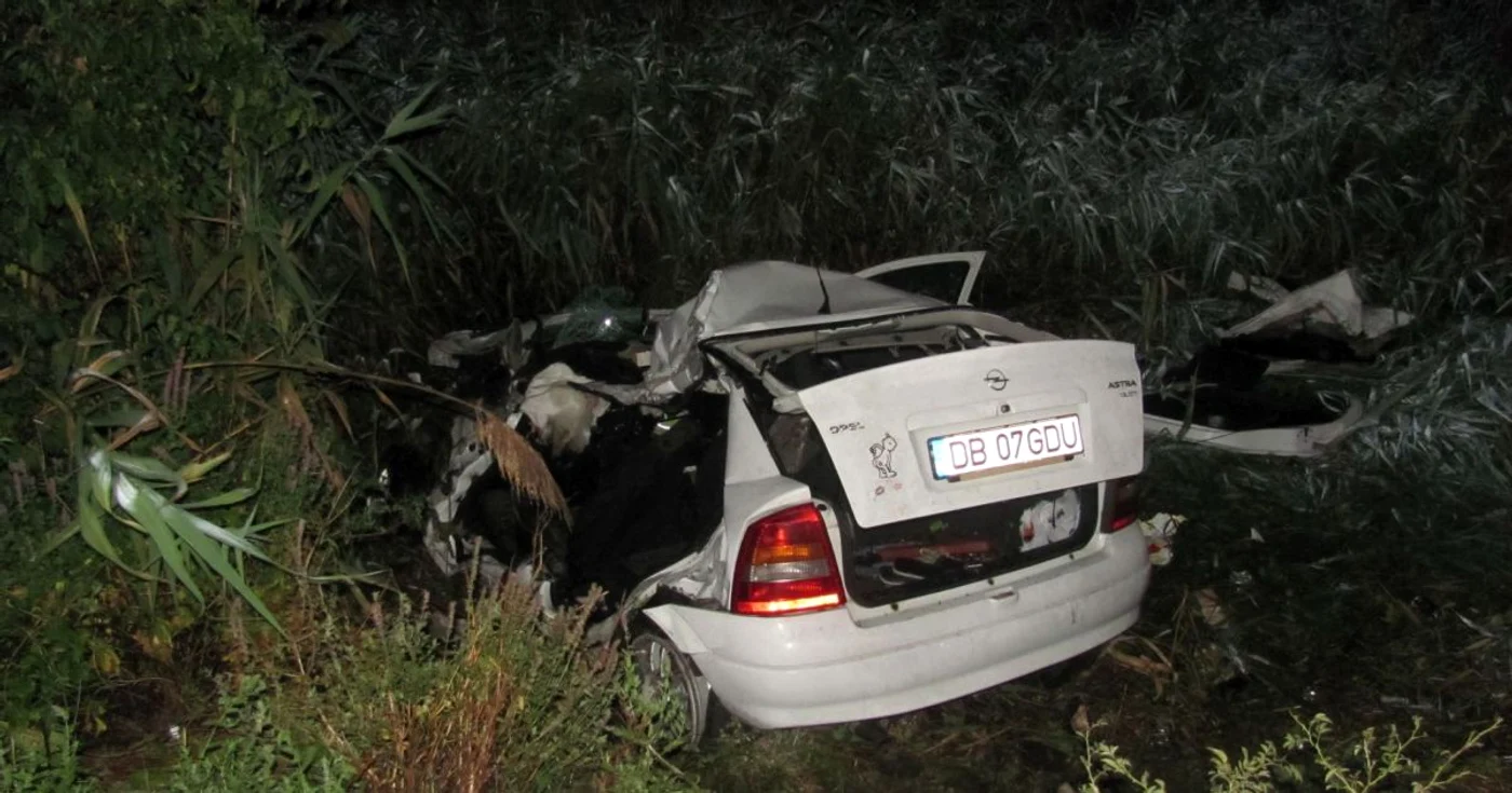 Din masina a ramas doar un morman de fiare contorsionate