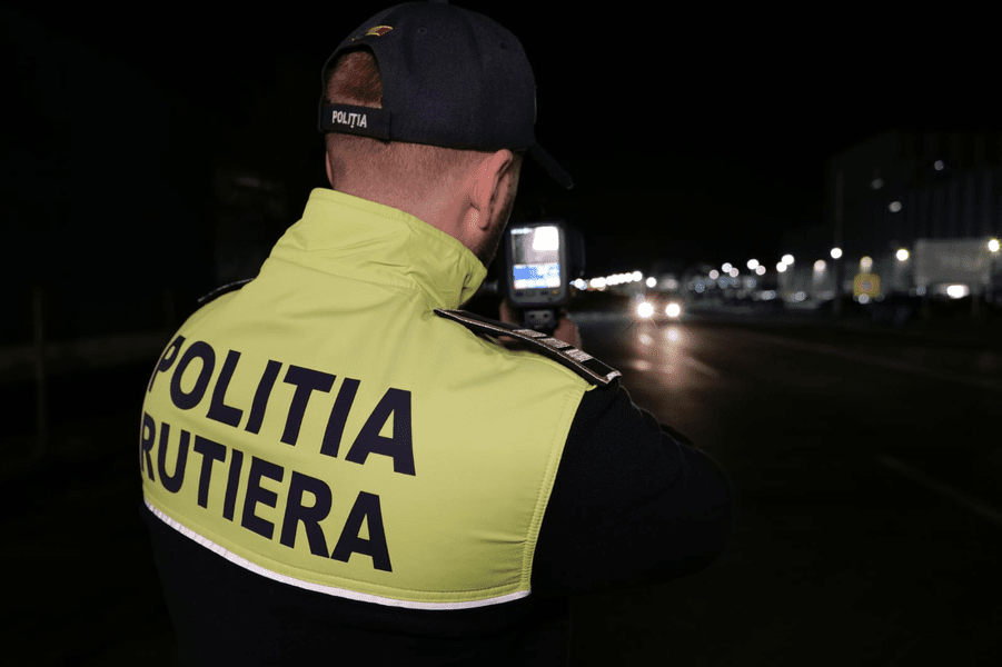 Percheziții la Serviciul Rutier Olt. Polițiștii din Corabia, în vizorul anchetei