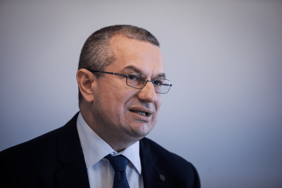 Noua lege a educației ar putea fi discriminatorie. Ce spune șeful CNCD Csaba Asztalos