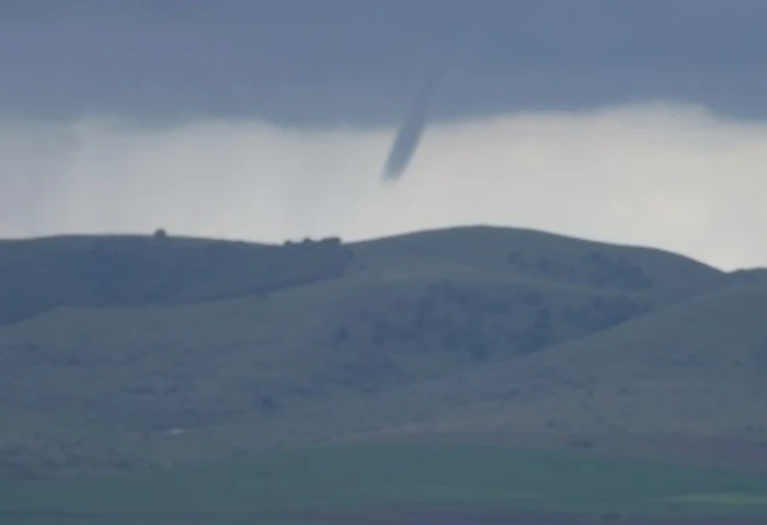 Tornadă în MUnţii Măcinului FOTO Clubul de Turism Proilavia