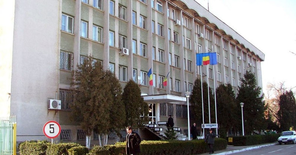 Polițistă din  Gorj, la spital, agresată de doi colegi în sediul Poliției Orășenești Rovinari