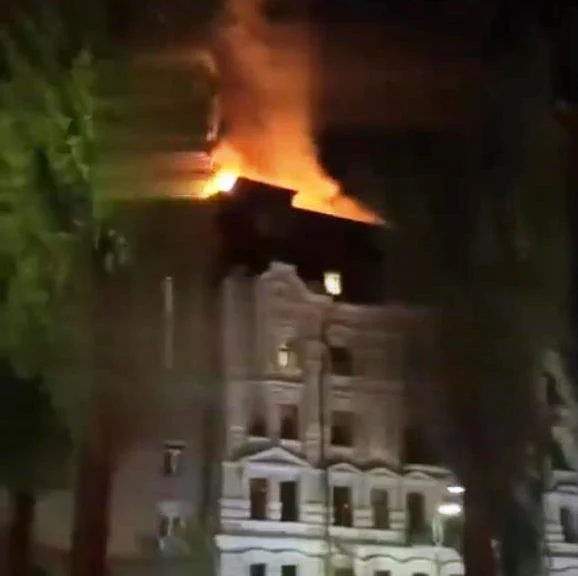 Hotelul în care era cazat ambasadorul Austriei, distrus de ruși cu drone și rachete. Acolo se aflau și mai mulți angajați ai Parlamentului European