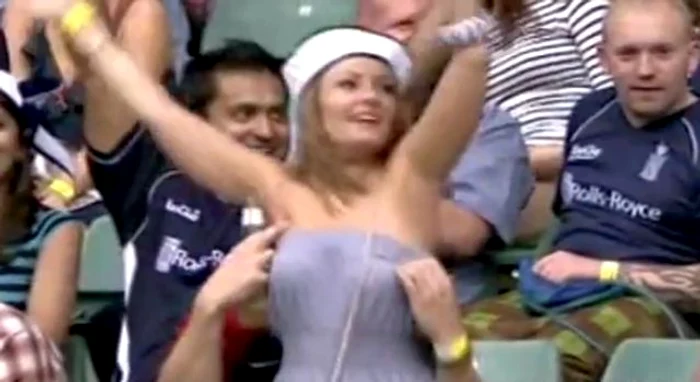 
    Bărbatul şi-a lăsat iubita în sânii goi  