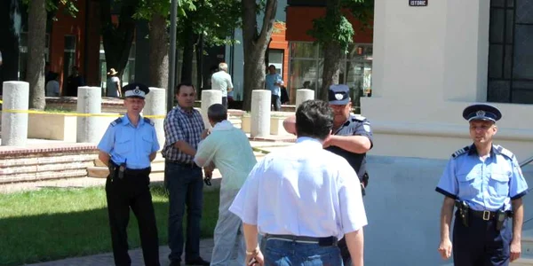 Anchetatorii au lucrat 12 ore pentru prinderea făptaşului
