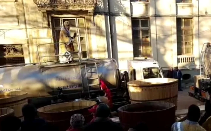 IPS Teodosie sfinteşte apa din cisternă Captură video