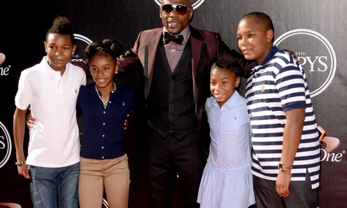 floyd mayweather cu 4 copii ab452245370 jpeg