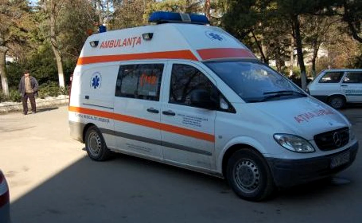 
    Din fericire, viaţa nu le-a fost pusă în pericol  
