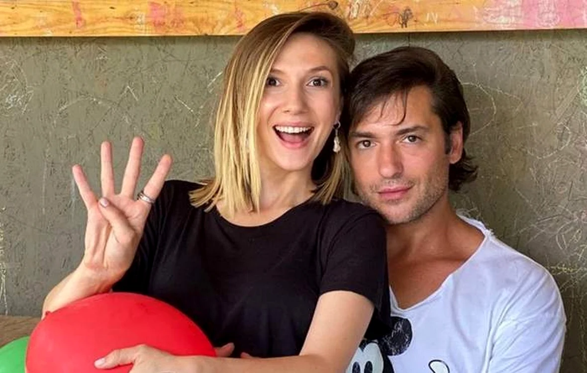 Adela Popescu și Radu Vâlcan, revedere emoționantă în Thailanda / foto: arhiva Click!