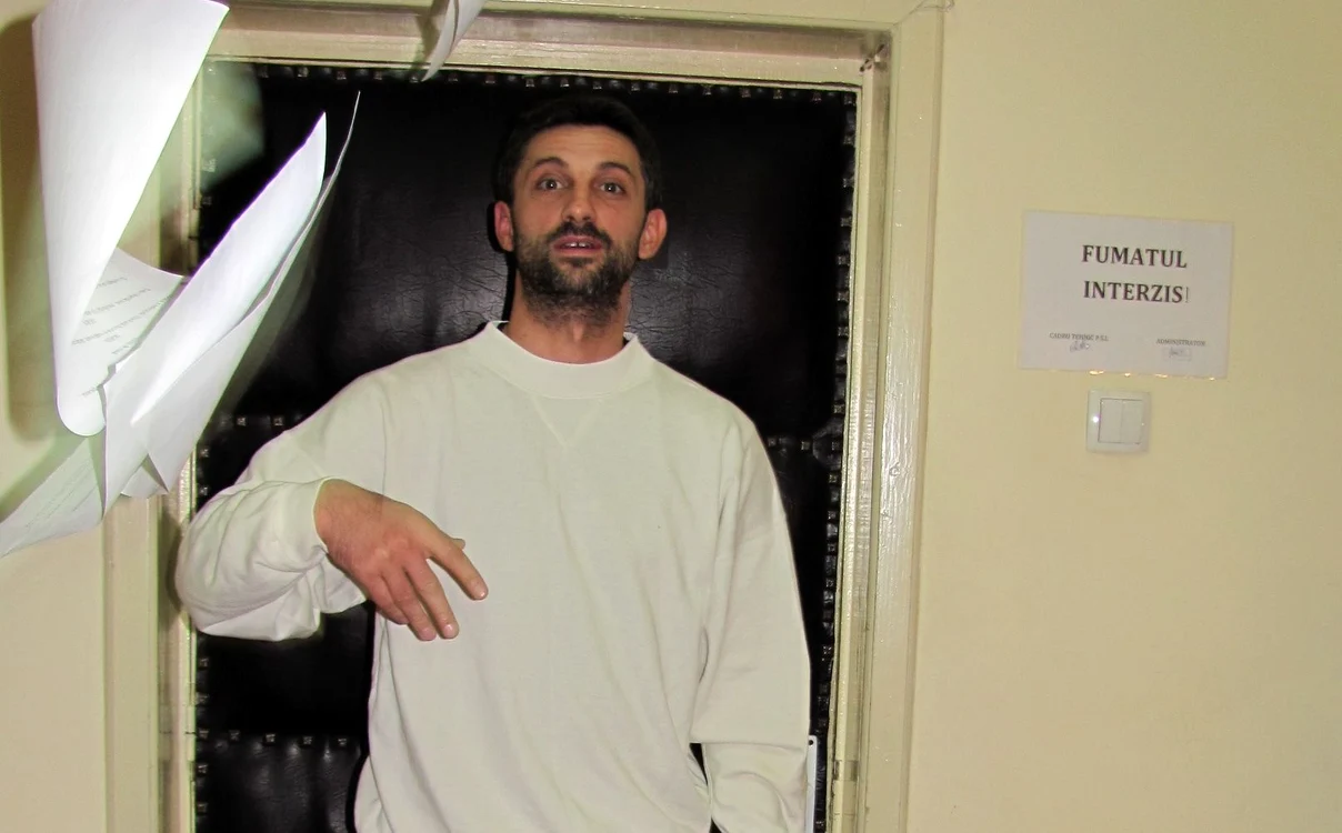 Andi Vasluianu poate fi văzut pe scena Teatrului "Toma Caragiu"