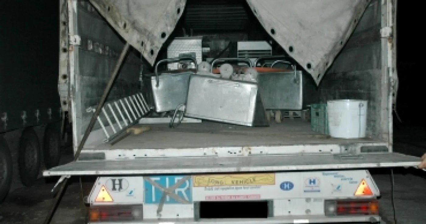 Oradea: UPDATE Prinși în flagrant în timp ce încercau să fure echipamente în valoare de 700.000 de lei