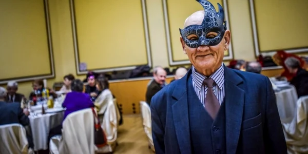 pensionar mascat foto Silvana Armat