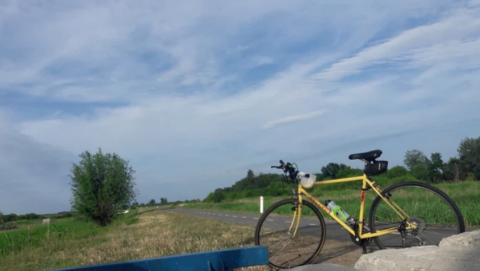 Zone de relaxare pe pista de bicicilete Timişoara-Serbia