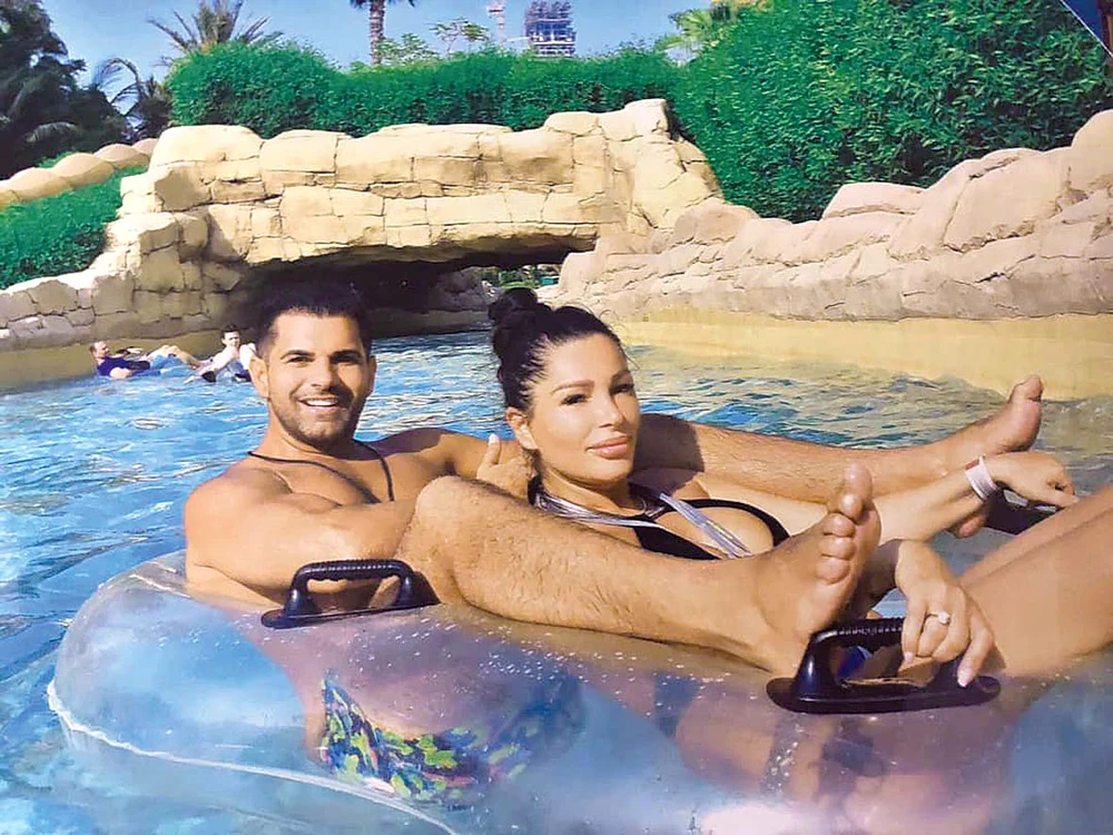 În vară s-au distrat câteva zile în Dubai