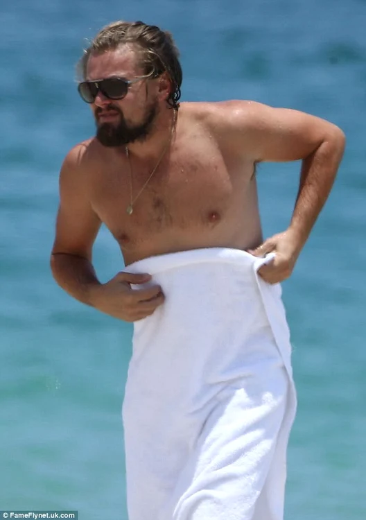 
    DiCaprio trece printr-o transformare fizica remarcabila  