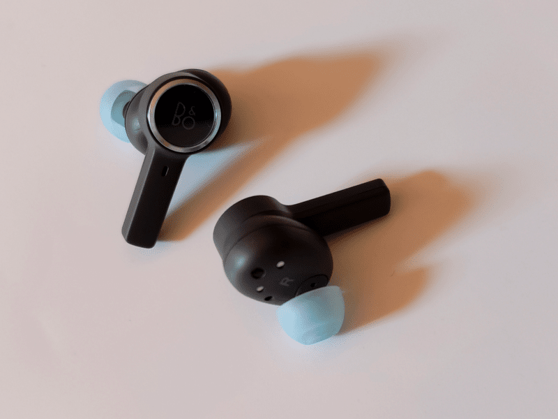 Bang&Olufsen Beoplay EX, căști TWS pentru pretențioși [TECH REVIEW]
