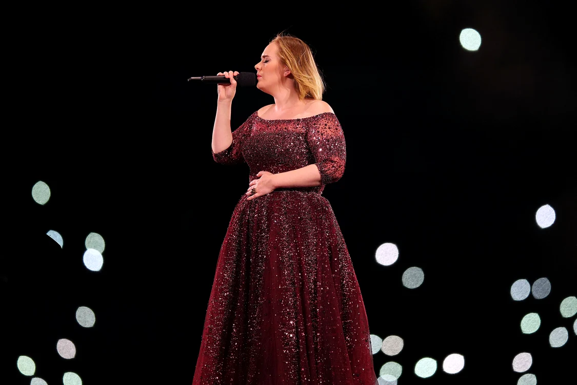 
    Adele, 31 de ani cântărea în 2018 între 95 și 100 de kilogramefoto: Guliver/Gettyimages  