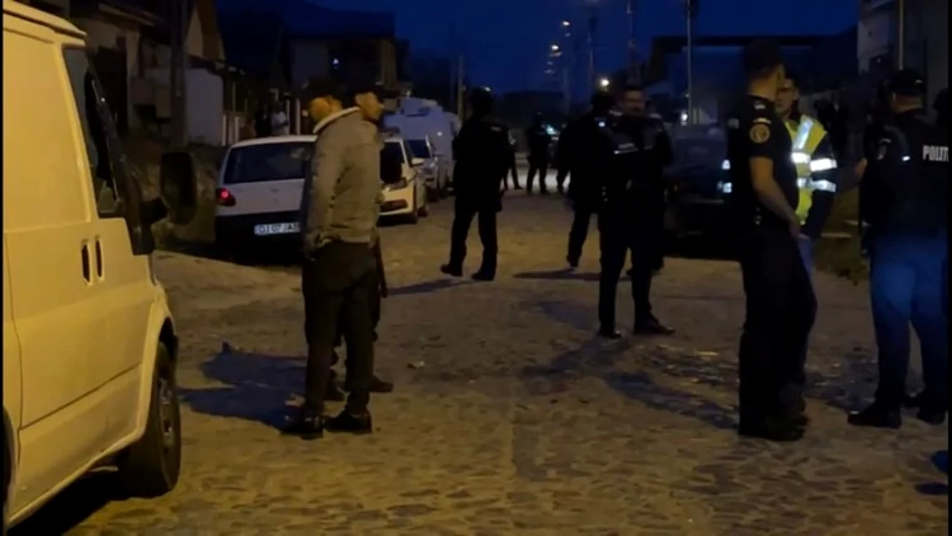 Poliţiştii au ajuns la faţa locului după ce oamenii au sunat la 112. FOTO / Ana Popescu