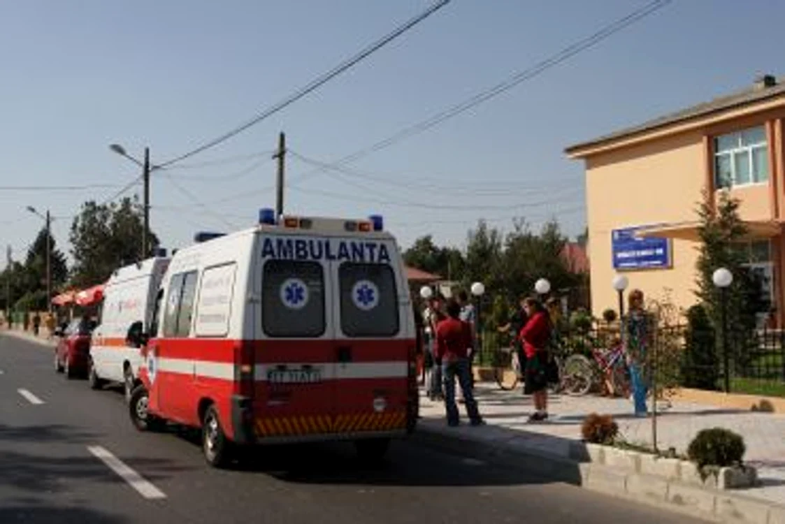 Copiii au fost transportaţi la spital