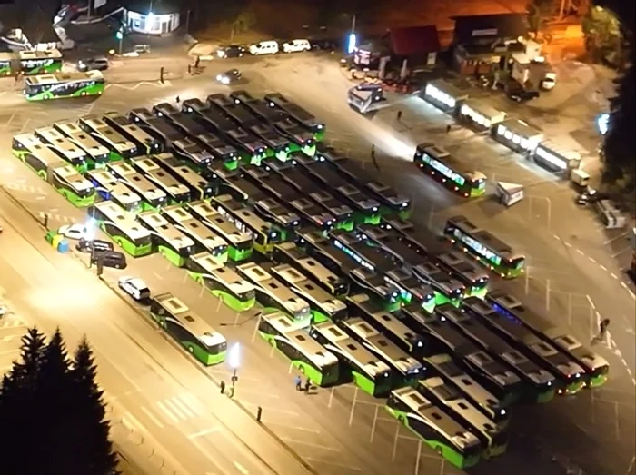 Flota pusă la dispoziție de RATBV pentru festivalul Massif FOTO Primăria Brașov