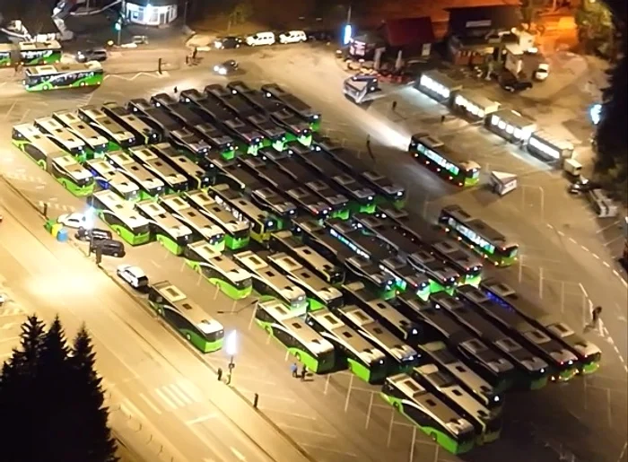 Efort deosebit al RATBV pentru transportul fanilor Massif FOTO Primăria Brașov