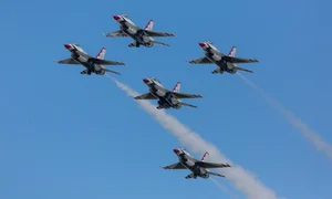 avioane f 16 pixabay jpg