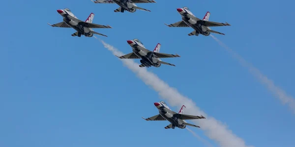 avioane f 16 pixabay jpg