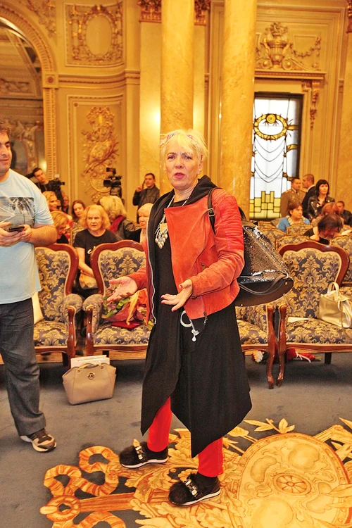 Silvia Dumitrescu  (58 de ani)