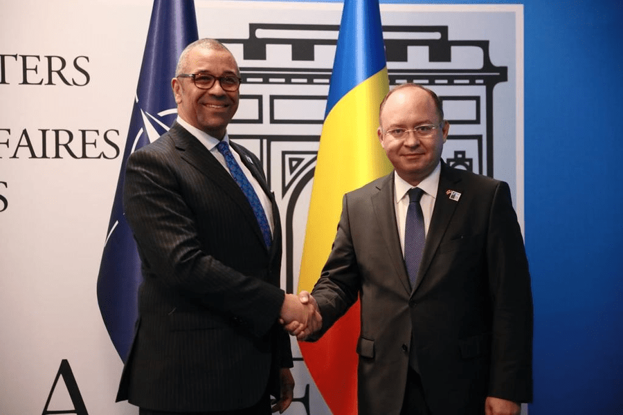 Aurescu, discuție despre românii din Marea Britanie cu secretarul de stat pentru Afaceri Externe al Regatului   