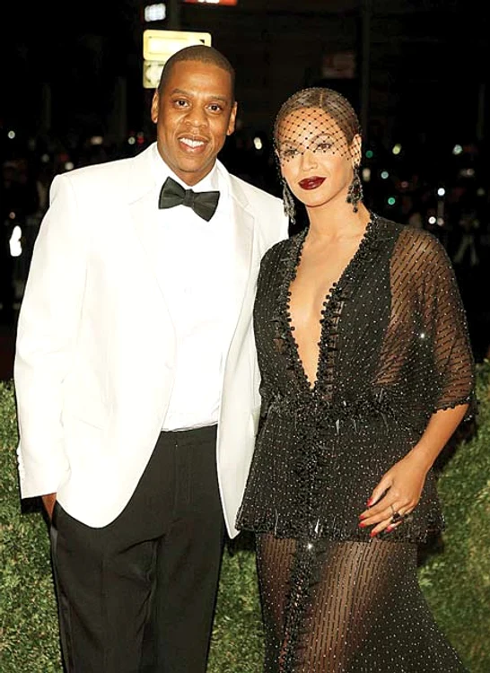 Jay-Z (44 de ani) şi Beyonce (32 de ani)