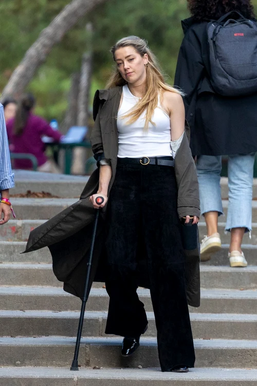 Amber, Profimedia jpg