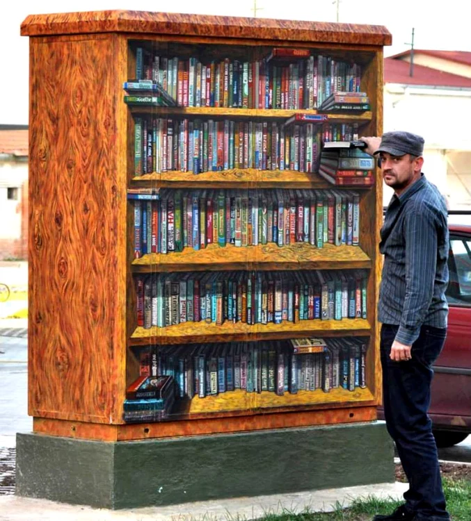 Biblioteca fără cărţi FOTO arhivă personală