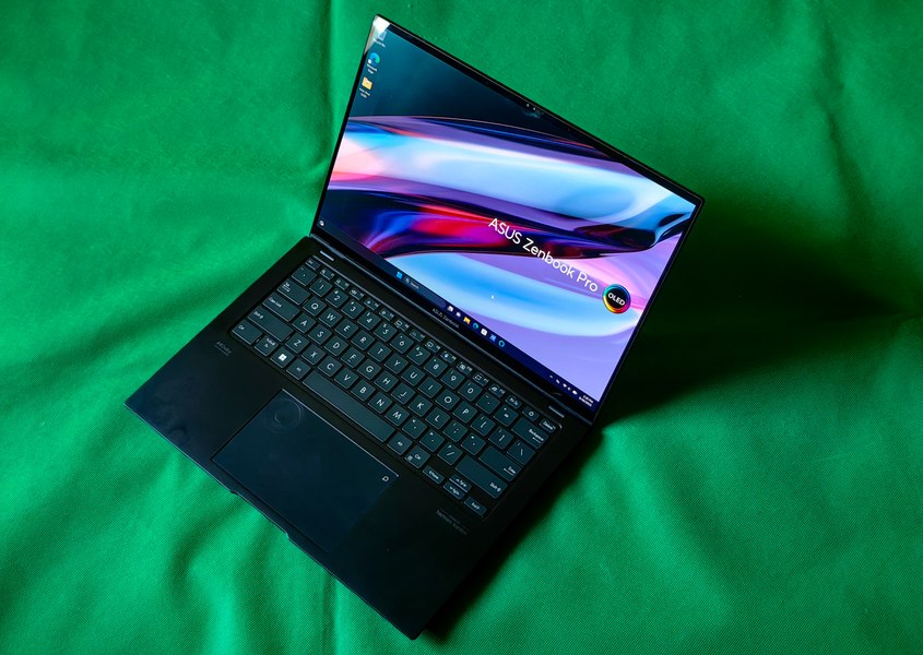 Asus Zenbook Pro 14 OLED, laptop ”high-end” pentru creatorii de conținut [TECH REVIEW]