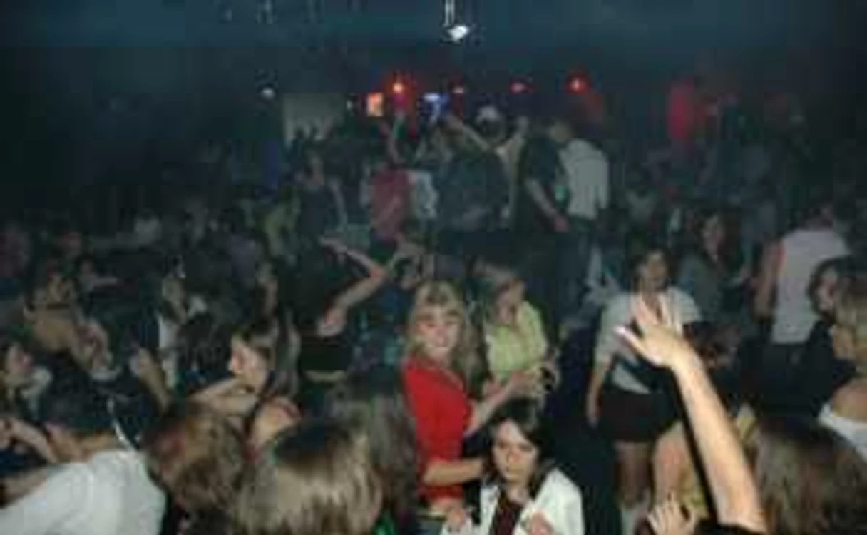 Târgu-Mureş: 100.000 euro pentru o nouă discotecă