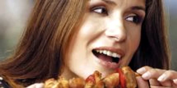 Frigăruile reprezintă una dintre combinaţiile recomandate de nutriţionişti: carne cu legume   