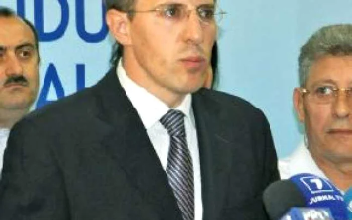 Liberalul Dorin Chirtoacă plăteşte pentru lipsa de unitate a Alianţei pentru Integrare