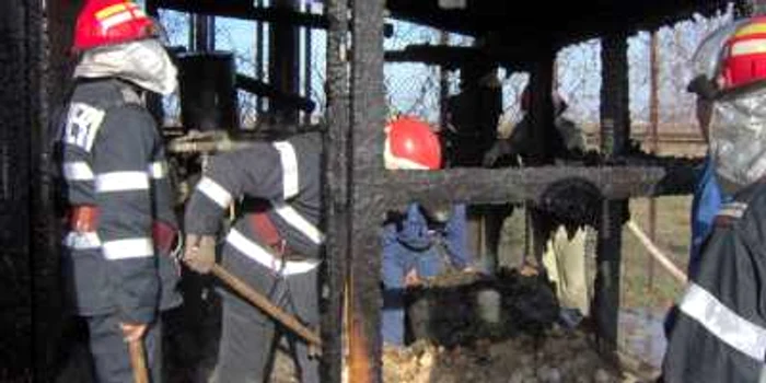 Brăila:Incendiu violent stins de pompieri în zori de zi