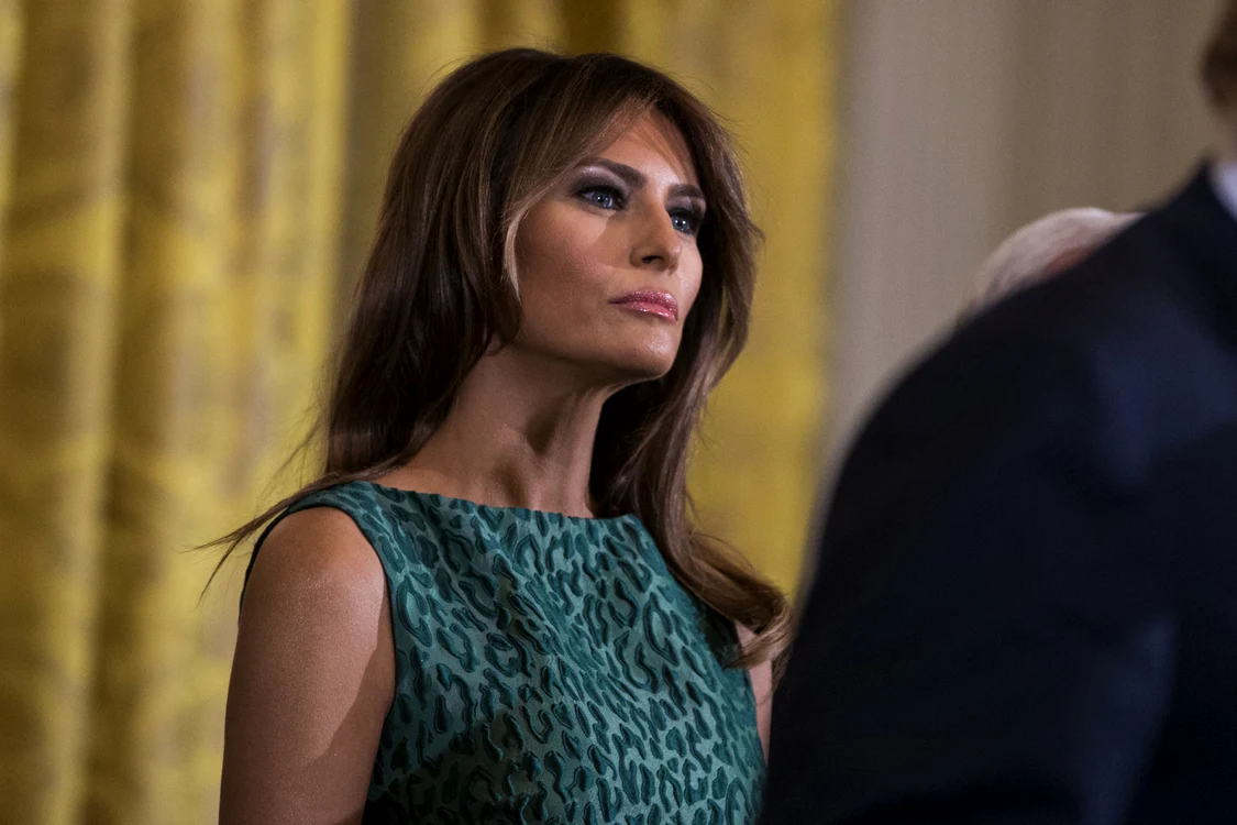 
    Melania și Donald Trump s-au ținut de mânăfoto: Hepta  